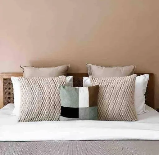 Villa Stylish Japandi Designer In - Vyg